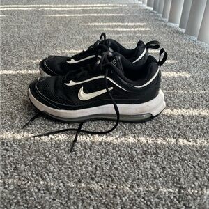 Nike Black and White Sneakers